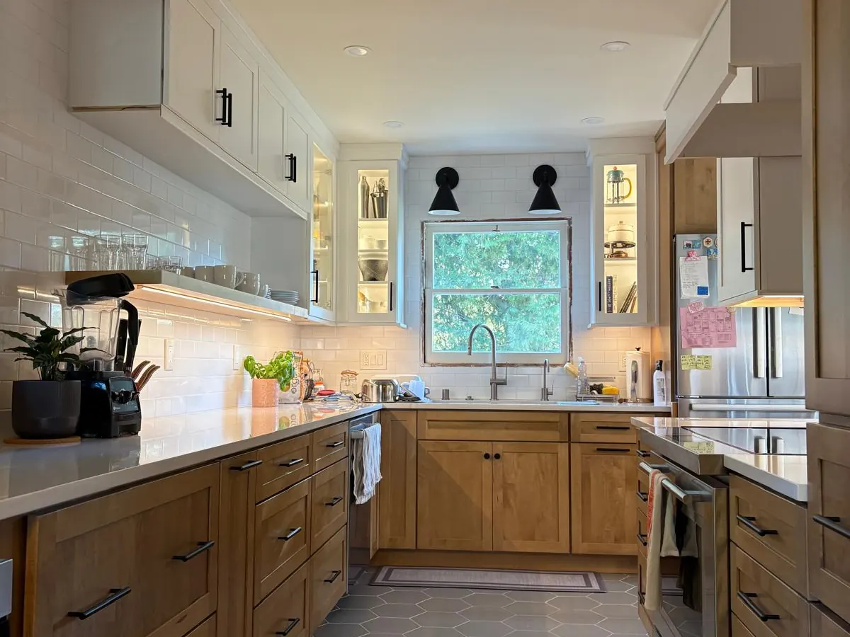 Nordic kitchen with natural oak cabinets